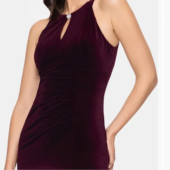 NEW Betsy & Adam Lucille Sleeveless Keyhole Velvet Maxi Dress Gown Burgundy